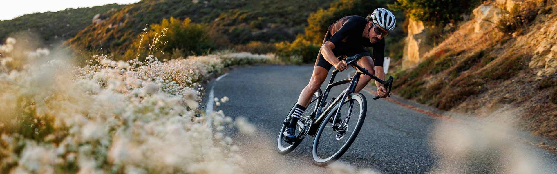 Endurance Road Bike Collection | Men's Road Bikes | Giant Bicycles US